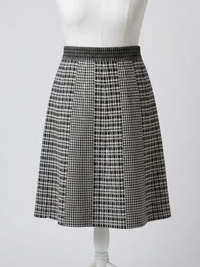 Knot & Tale Plaid Houndstooth Knit A-Line Midi Skirt Black White Elastic Waist X